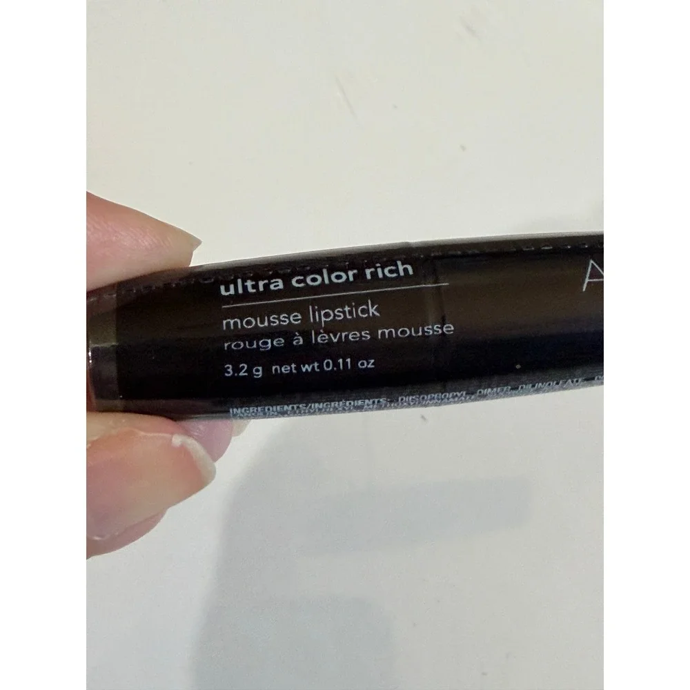 Avon ultra color